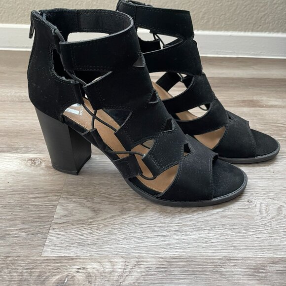 Gladiator Sandal Heels 8.5 - Picture 4 of 10